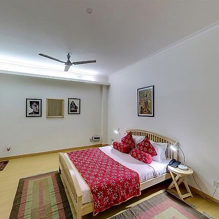 Colonel'S Retreat At The Airport Bed & Breakfast New Delhi Exterior foto